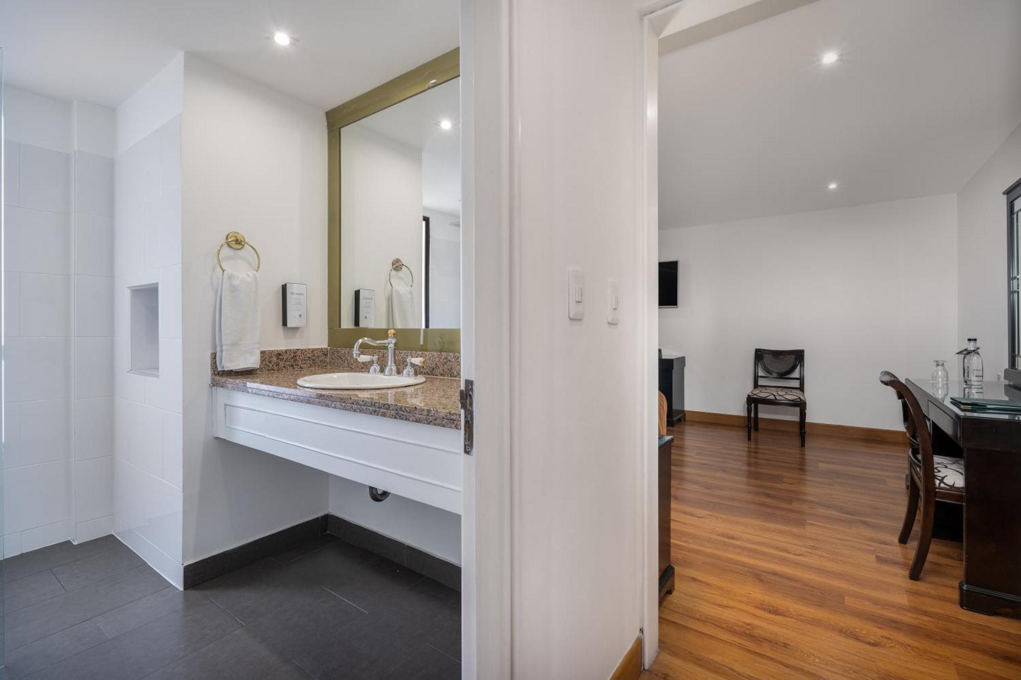 Hotel Le Manoir Bogotá Eksteriør bilde